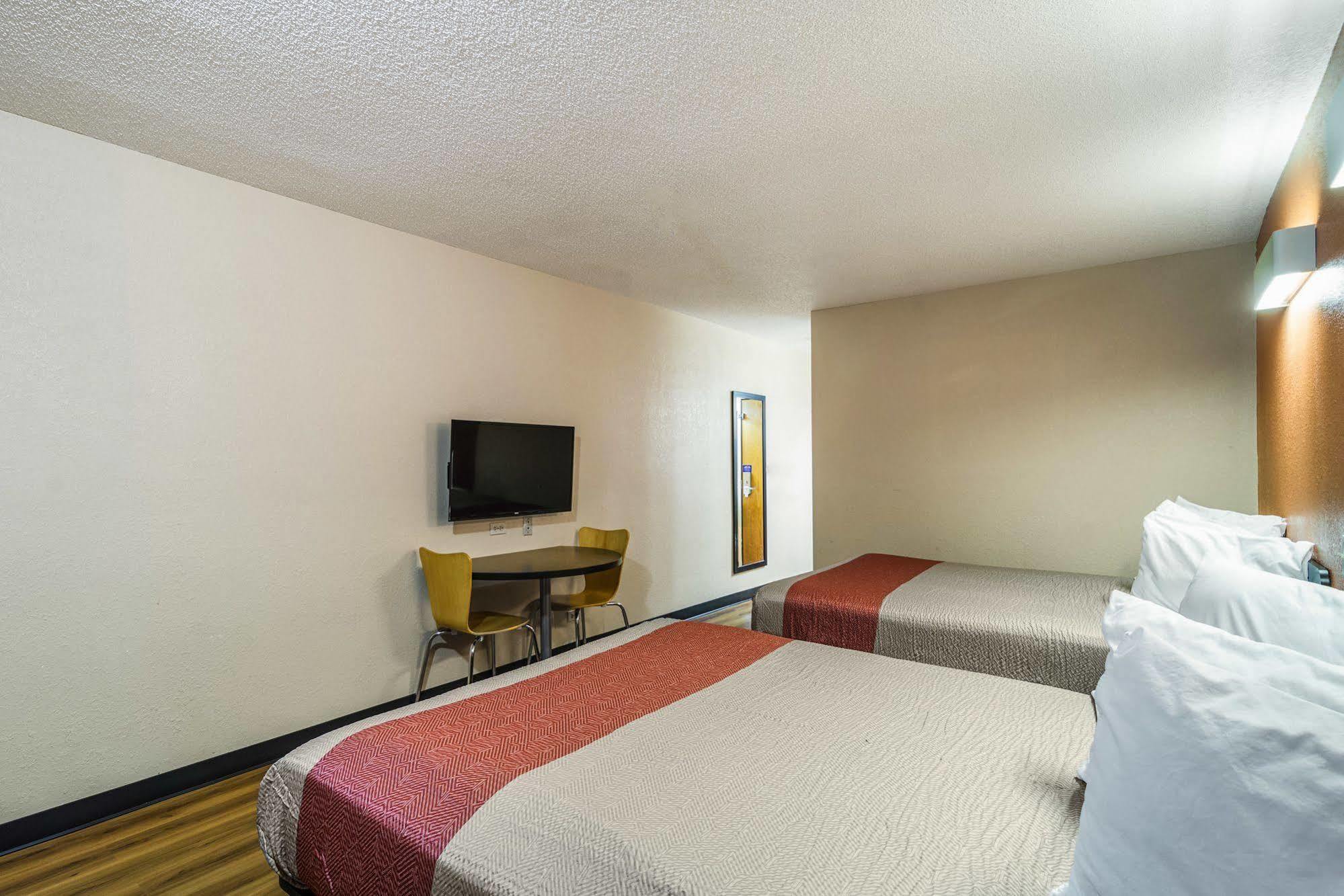 Motel 6-Libertyville, Il Exteriör bild