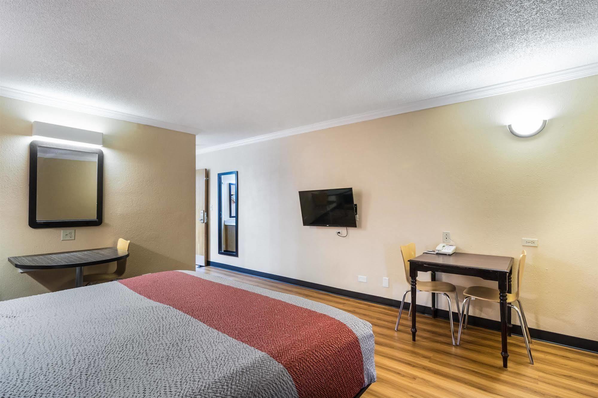 Motel 6-Libertyville, Il Exteriör bild