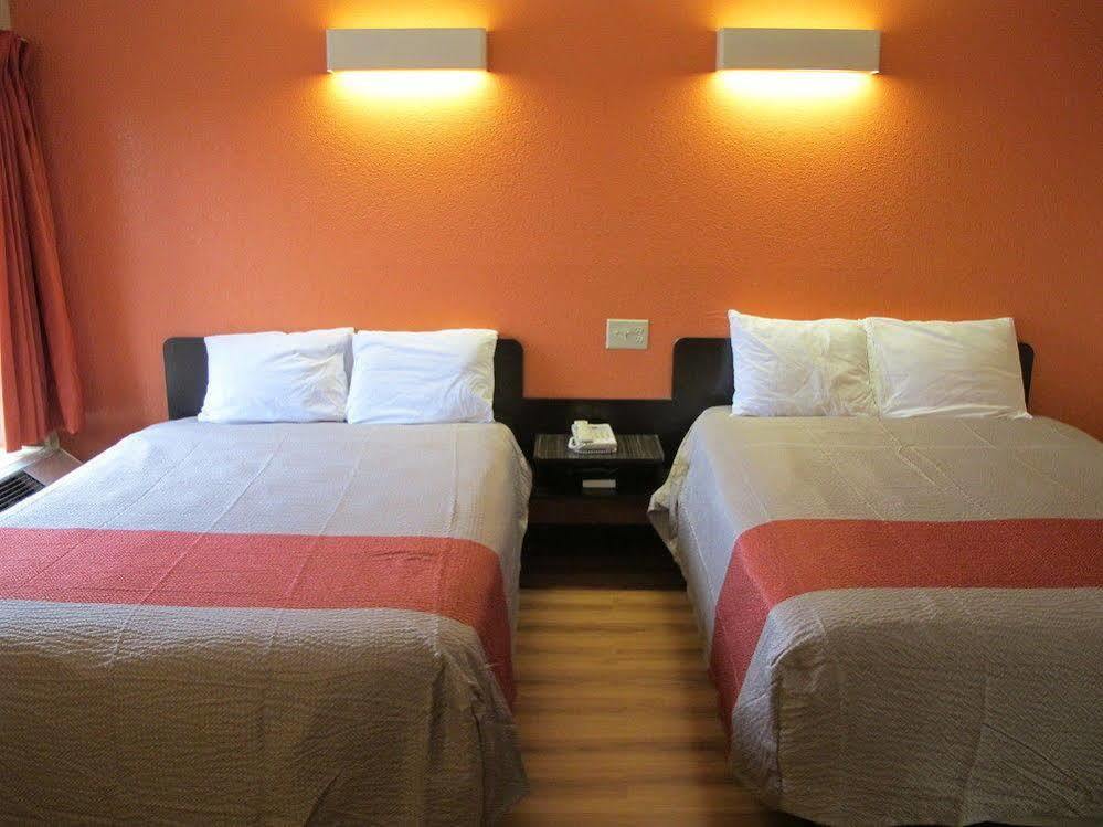 Motel 6-Libertyville, Il Exteriör bild