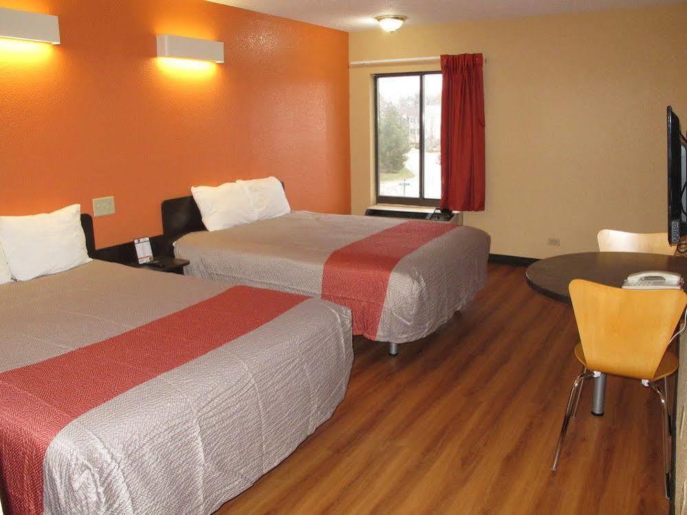 Motel 6-Libertyville, Il Exteriör bild